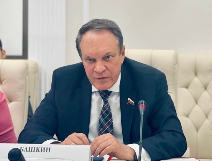 Астраханский сенатор раскритиковал идею запрета абортов в частных клиниках