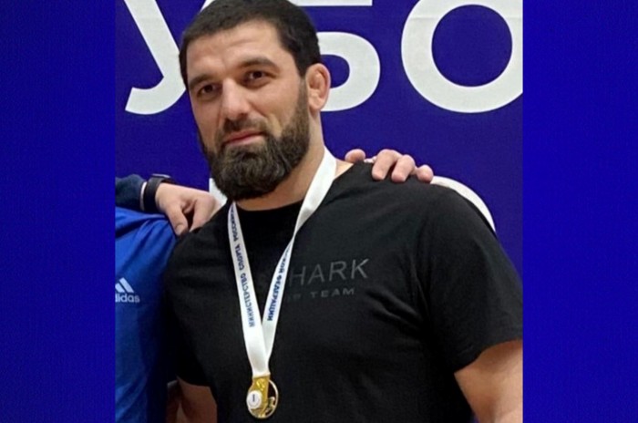Астраханец выиграл золото на Кубке России по борьбе на поясах