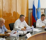 Астраханские депутаты утвердили повестку дня заседания регионального парламента