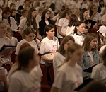 Астраханский театр оперы и балета встретил участников всероссийского фестиваля школьных хоров «Поют дети России»