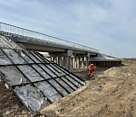 В Астраханской области меняют мост 