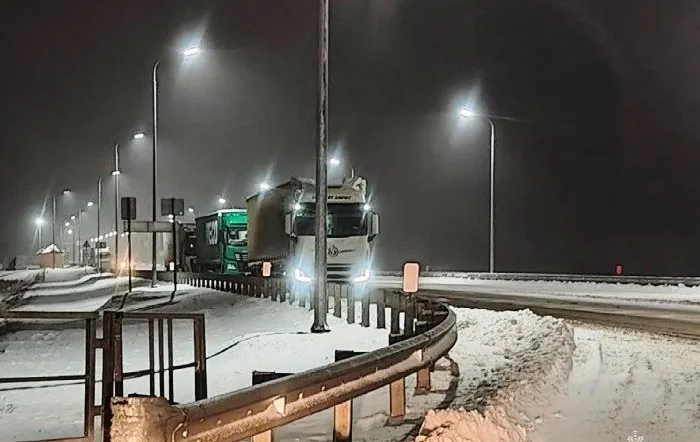 В Астраханской области восстановили движение автотранспорта по федеральной трассе
