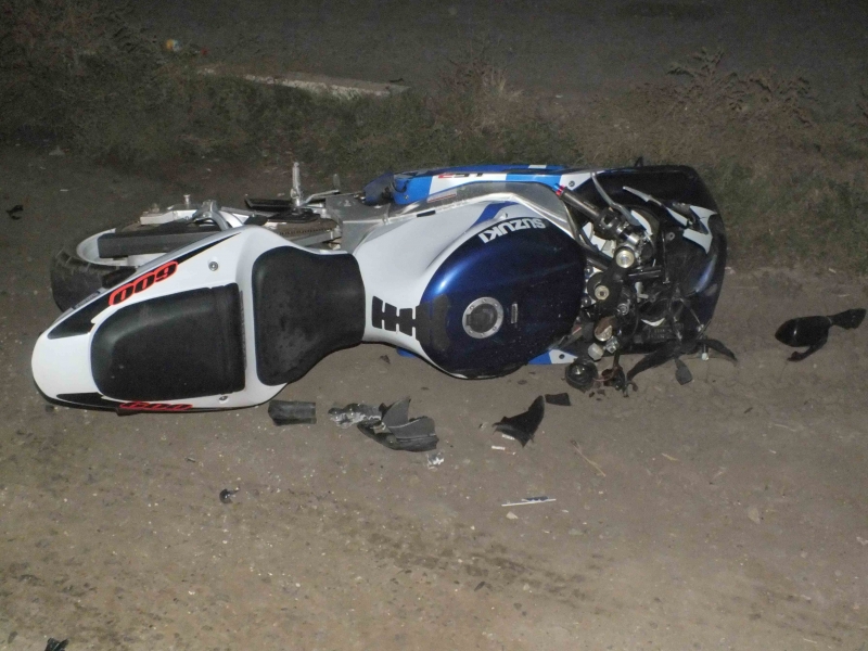 Под Астраханью столкнулись автомобиль и мотоцикл: мотоциклист погиб (ОБНОВЛЕНО!)