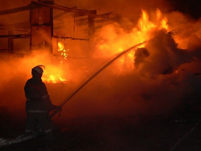 Под Астраханью сгорел столярный цех