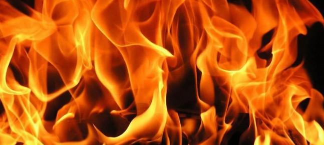 В Астраханской области сгорели два автомобиля