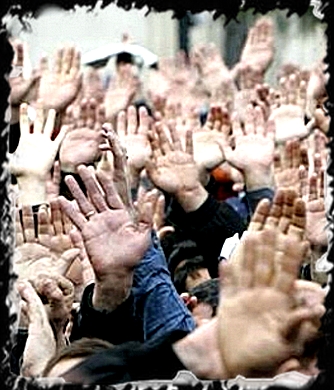 "Губернатору глаза не мозолить, ближе 20 метров не пикетировать, толпиться можно" - новые правила для астраханских митингов