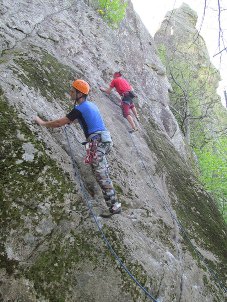 В скалолазы я пойду, пусть меня научат: астраханцы штурмуют новые вершины