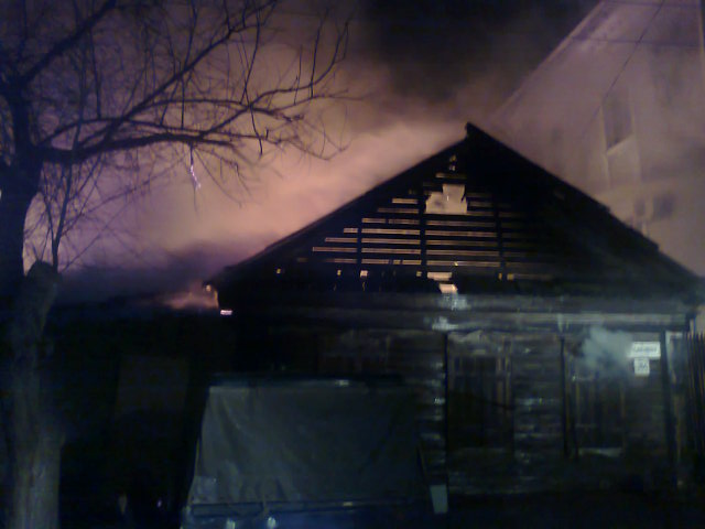  Ночью в центре Астрахани произошел крупный пожар