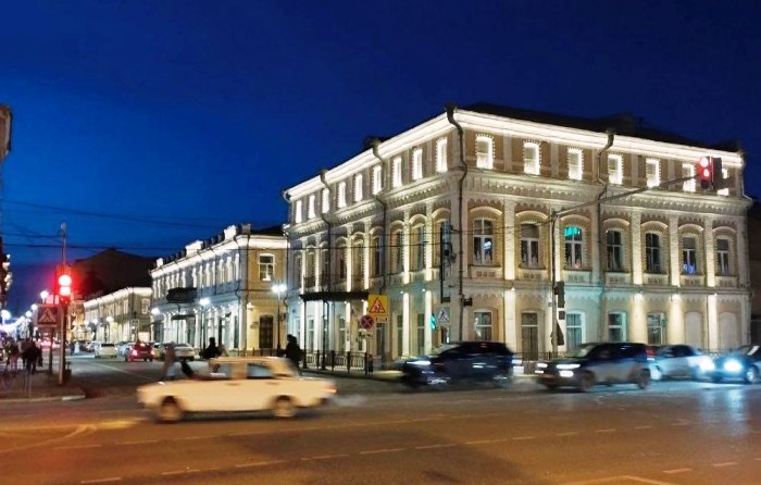 Реконструкция уличного освещения Астрахани началась с центра