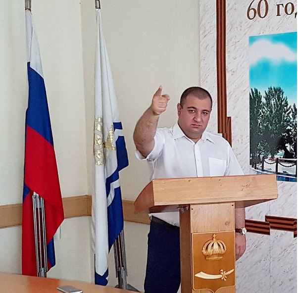 Кандидат в депутаты Облдумы клеймит «чуровскую мафию»