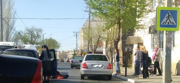 Информация о сбитой женщине на «зебре» в центре Астрахани оказалась сильно преувеличена 
