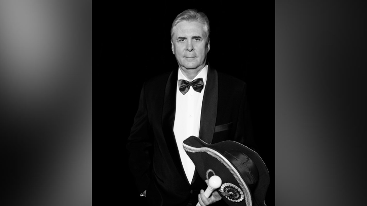 Театральный патриарх Астрахани передал «власть» в другие руки