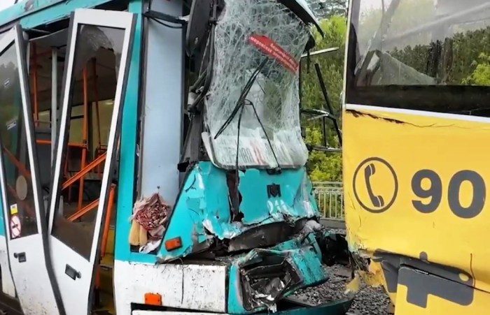 «Взбесившийся» №10: в жутком ДТП двух трамваев в Кемерове пострадало более сотни человек, один погиб