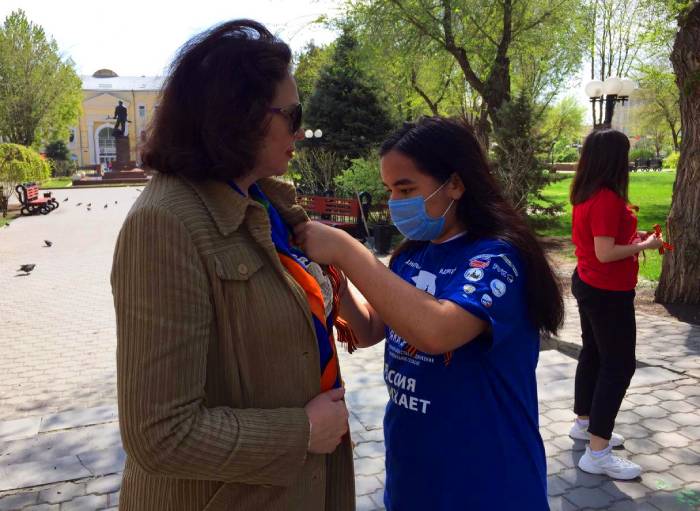 Ко Дню Победы в Астрахани раздадут 25 тысяч георгиевских лент