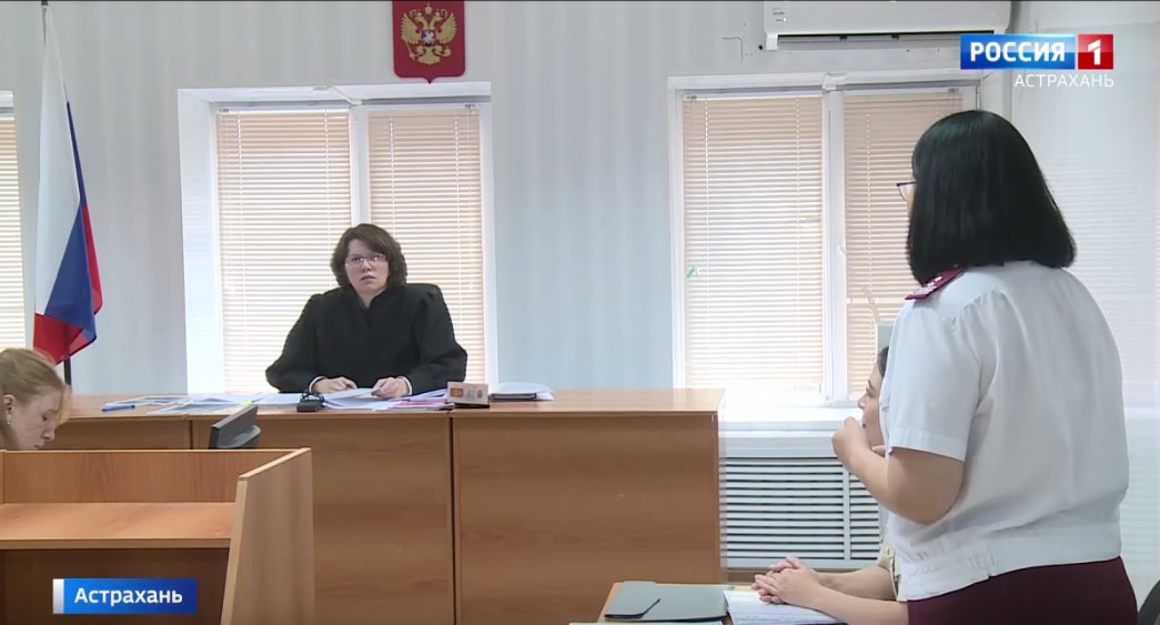У трех сотрудников астраханского гастронома «Михайловский» нашли сальмонеллу