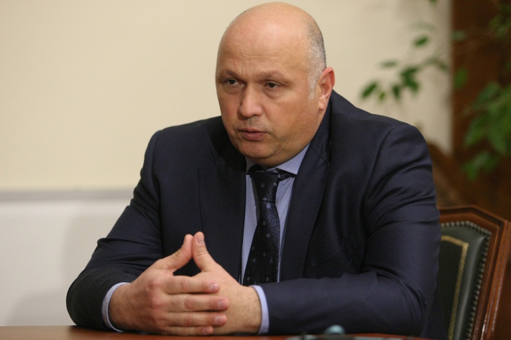 Радик Харисов покидает должность главы администрации Астрахани