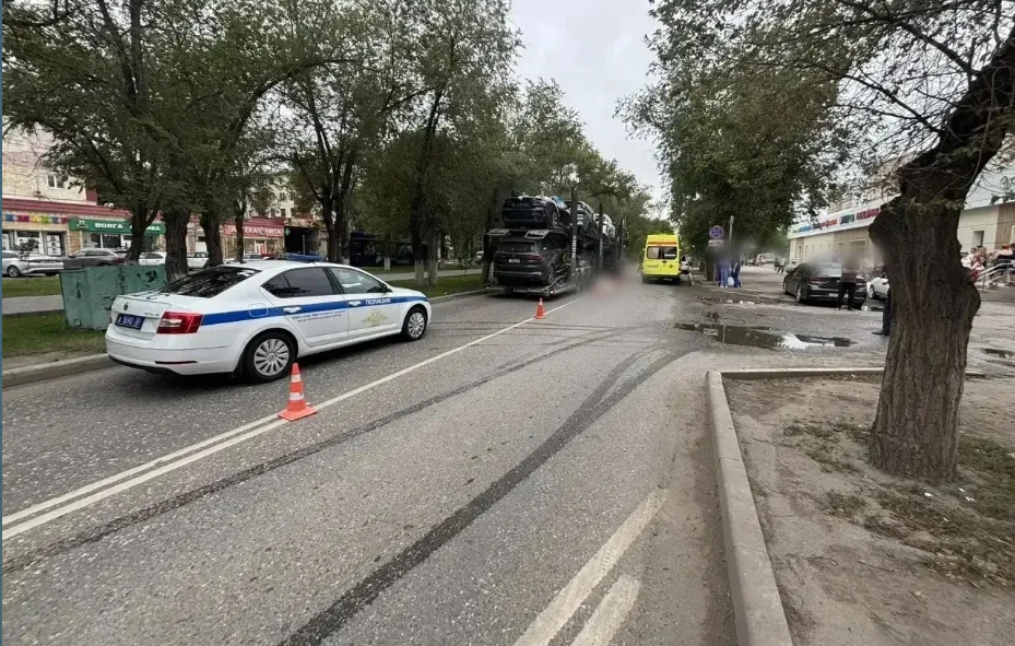 В Астрахани пенсионерка погибла под колесами многотонного «Мана» 