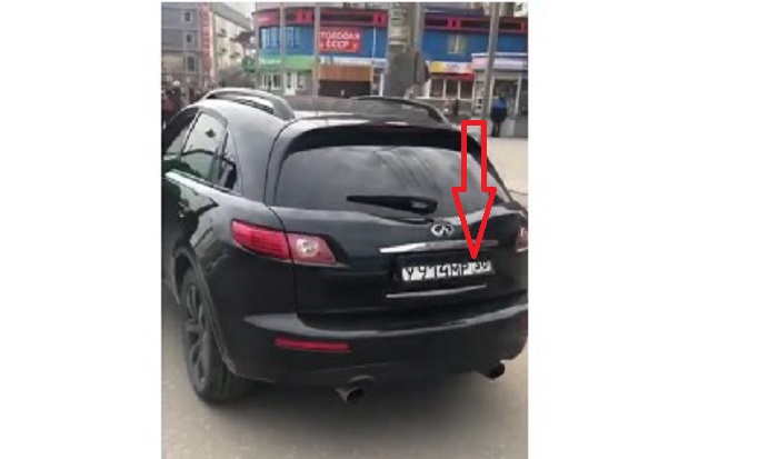 Астраханец похвастался исчезающими номерами на автомобиле (ВИДЕО)