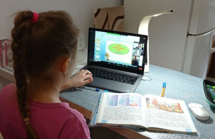 Астраханские школы частично перешли на дистант 