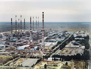 ОАО "Газпром" планирует передать Астраханский и Оренбургский ГПЗ в ООО "Газпром Переработка"