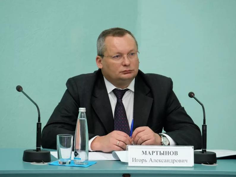 Астраханские депутаты расширили полномочия комиссиям по делам несовершеннолетних