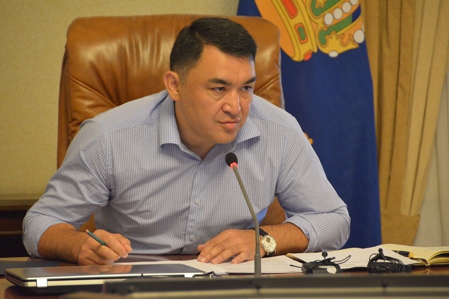 Экс-председатель правительства Астраханской области Расул Султанов пробудет под стражей до конца марта