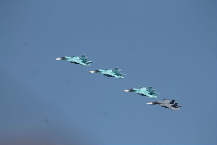 В небе над Астраханью пролетят военные вертолеты