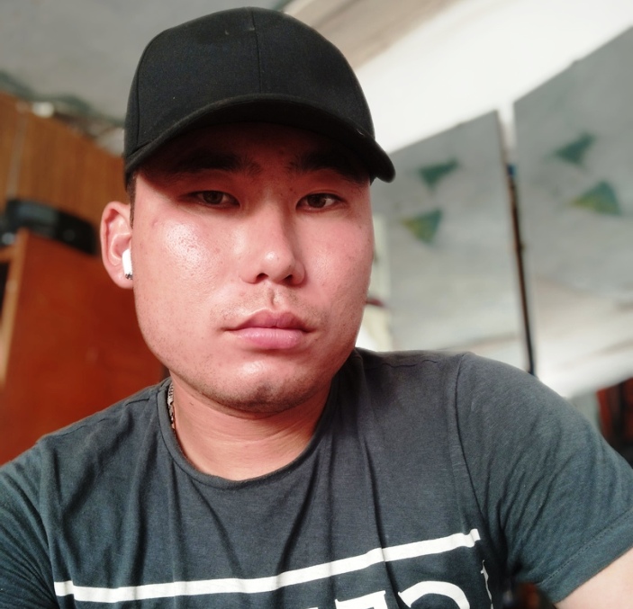 Под Астраханью состоялись похороны воина, погибшего в спецоперации