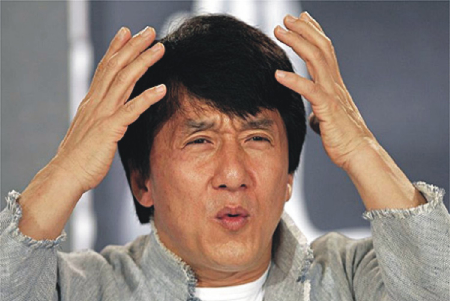 Администрация Ахтубинска поддерживает отставку главы Ахтубинского района?