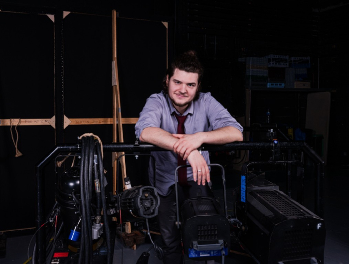 Астраханец  выступает на сцене Королевского оперного театра в Лондоне