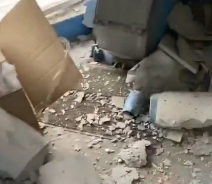 В Астрахани в многоэтажке взорвался мусоропровод. Видео