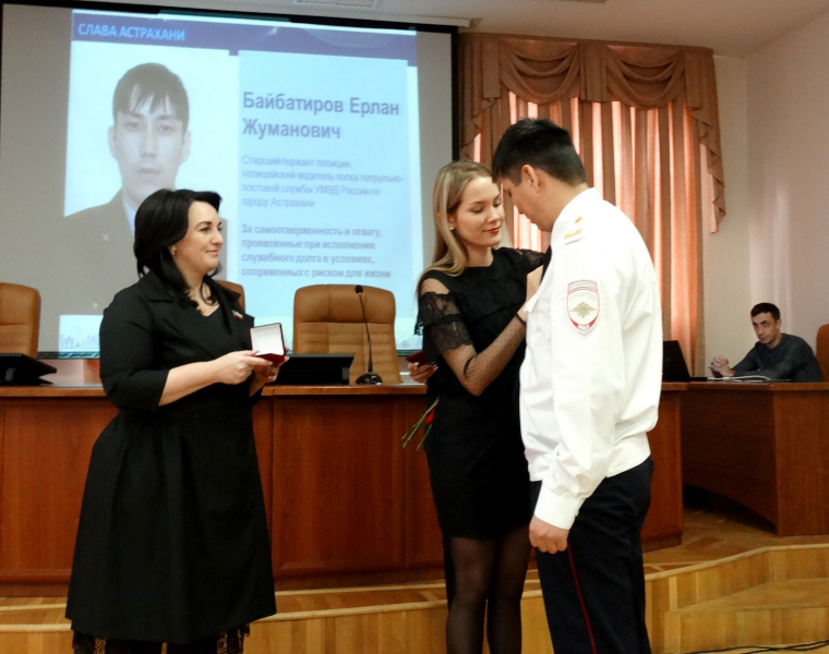 Астраханский полицейский прославил город