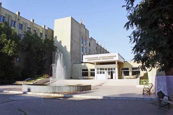 Студенты АГМУ пожаловались на условия проживания в общежитии