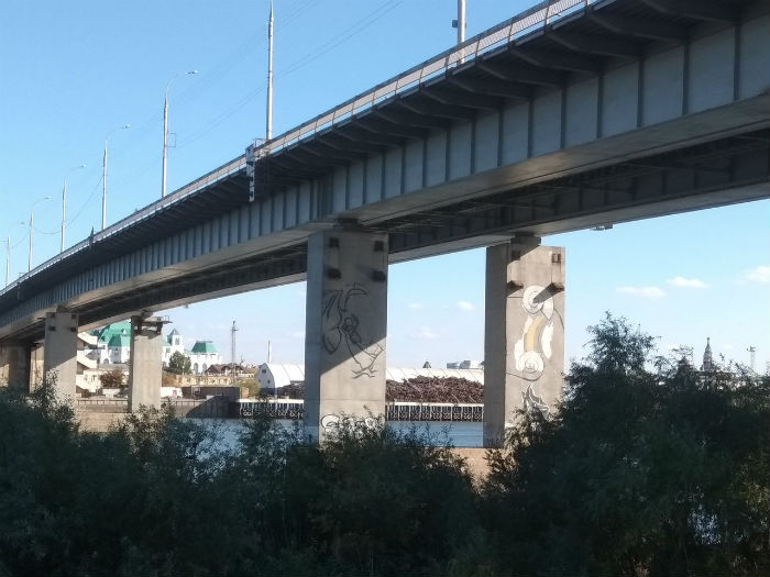 В Астрахани приступили к ремонту опоры Нового моста