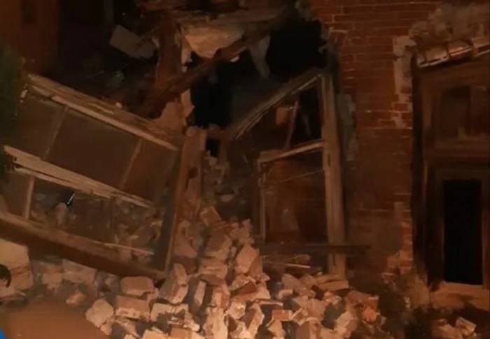 В Астрахани на Бакинской обрушилось здание