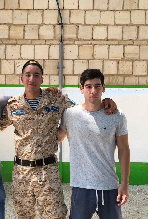 Опубликованы драматичные кадры спасения астраханскими футболистами тонущей женщины