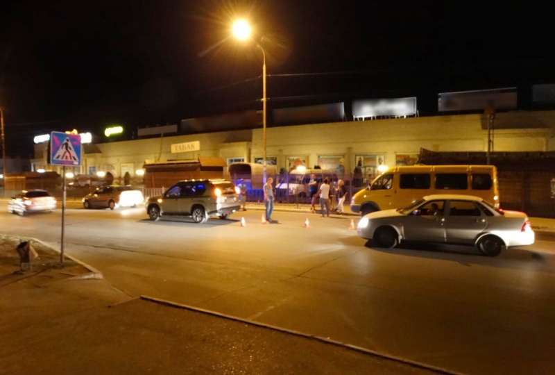 В Астрахани иномарка сбила 3-летнего мальчика на "зебре"