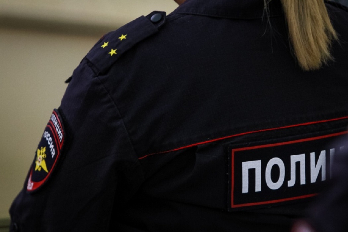 Под Астраханью на сотрудницу полиции напал пьяный мужчина