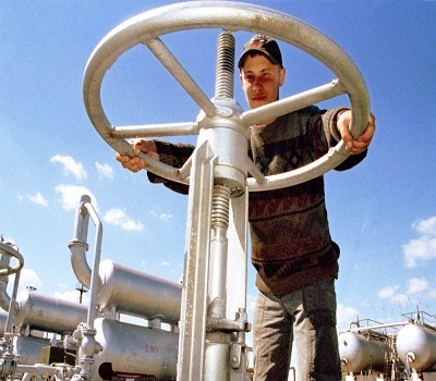 Газпром в 2015г направит на газификацию Астраханской области 1 млрд руб