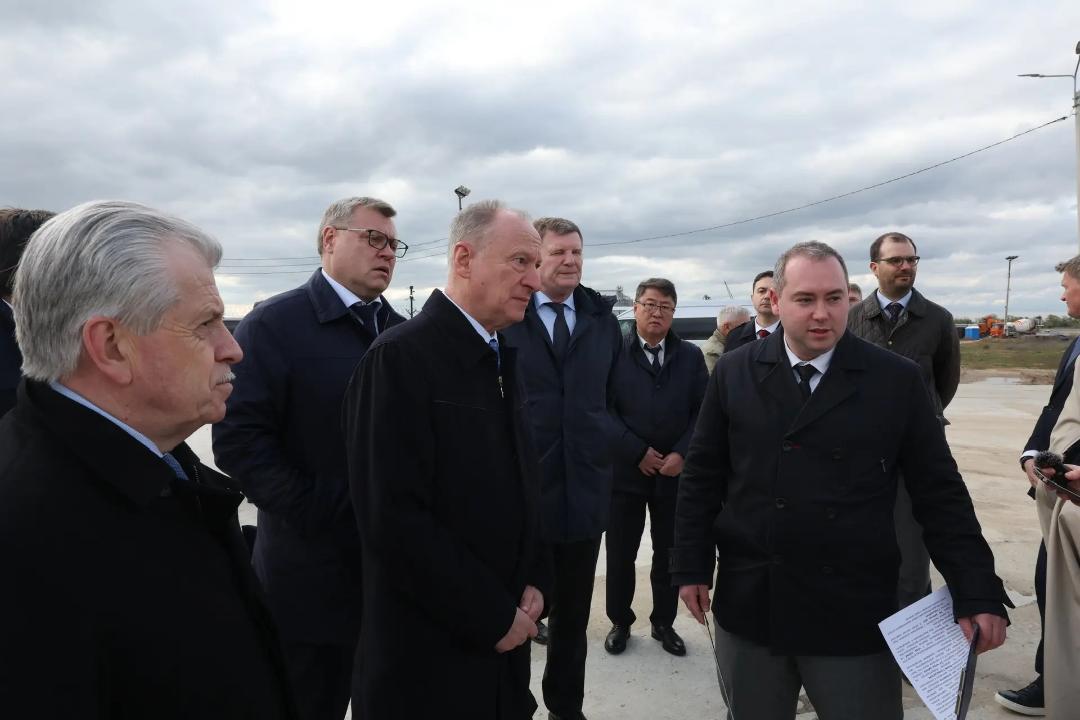 Николай Патрушев поручил форсировать модернизацию астраханского порта Оля