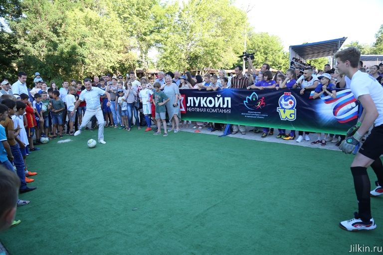 Александр Жилкин забил не нашим