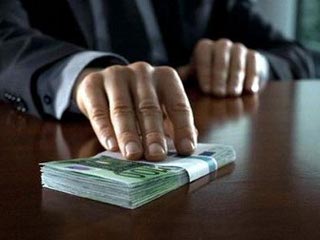Директор «Аркадии» попался на взятке