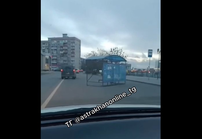 В Астрахани остановка отправилась в путешествие