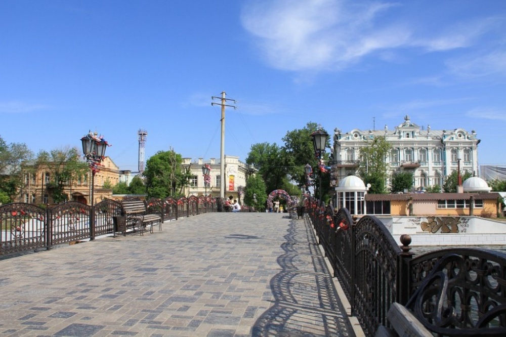 В городском канале Астрахани обнаружены интересные вещи