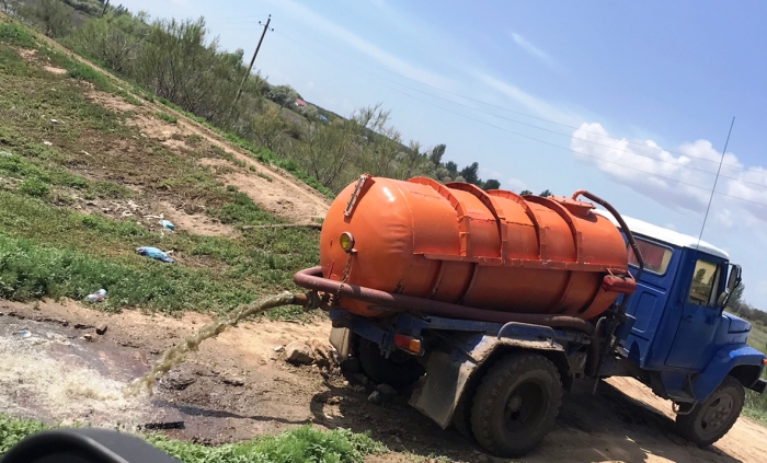 Под Астраханью поймали на месте черных ассенизаторов