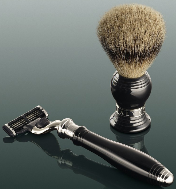 Астраханец пытался украсть бритвенные принадлежности на восемь тысяч ради своей девушки