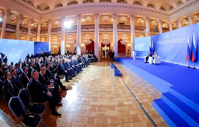 Спикер астраханского регионального парламента Игорь Мартынов участвует в работе Совета законодателей России