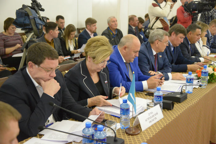 Чтобы сироты могли получать жилье, нужны изменения в федеральный закон