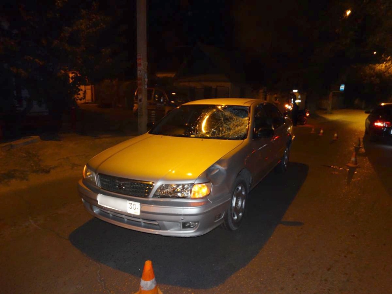 В Астрахани неизвестный пешеход погиб под колесами автомобиля