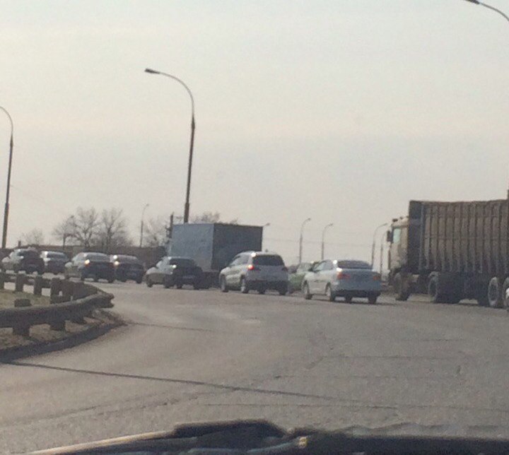 Город встал: астраханцы сообщают о многочисленных пробках